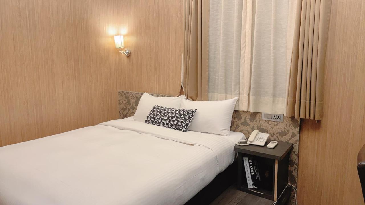 Meworld Hotel - Ximen Tajpej Buitenkant foto